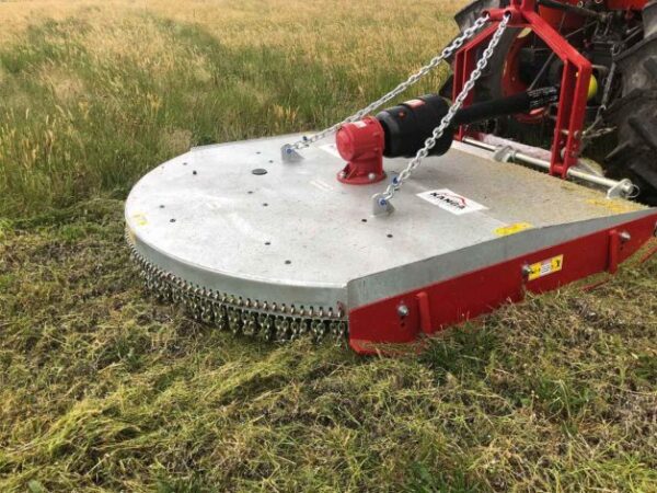 Galvanized Tractor Slasher Cutting Grass