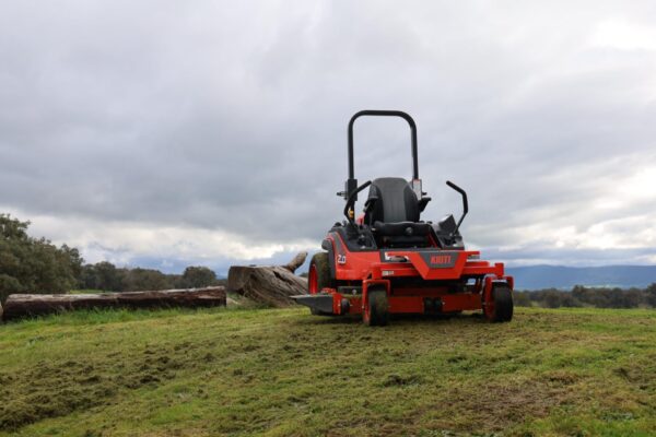 KIOTI ZXD61 Zero Turn Mower - 25hp Diesel Engine - Image 4