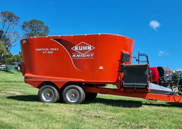 KUHN VT1100 Mixer Wagon