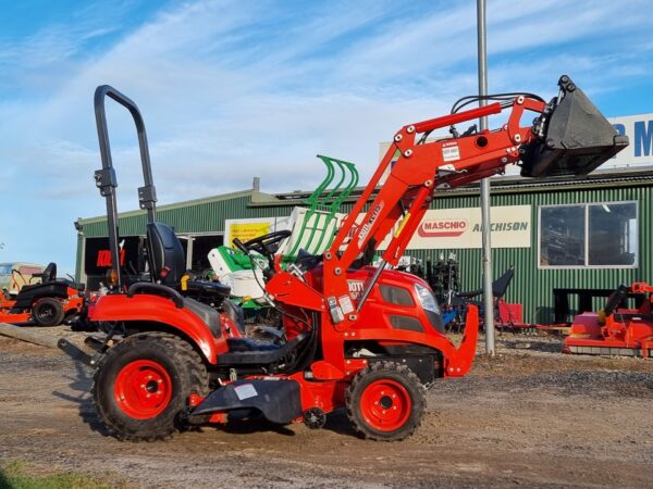 SOLD - Used Kioti CS2610HST Tractor with 4in1 bucket and 1.5m Underbelly Mower (like New) - Image 3