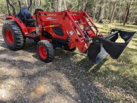 Used Kioti CK3710 with 4in1 bucket